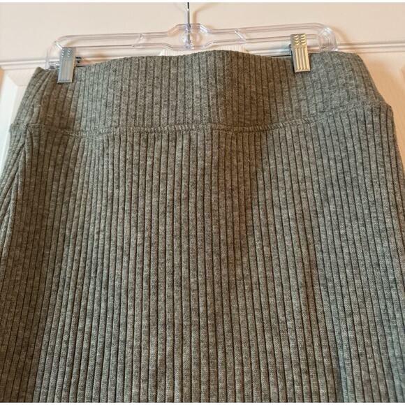 Loft Ribbed Chunky Knit Midi Skirt Side Slits Size L Sage Green - Picture 2 of 5